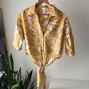 H&M Yellow and White Crop Top